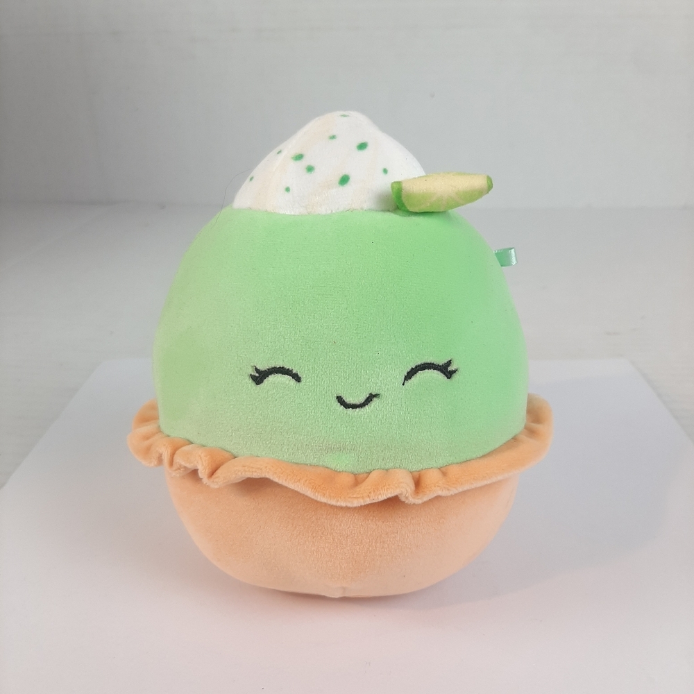 🔥Largo the Key Lime Pie Dessert Mystery Squishmallow 6" Plush